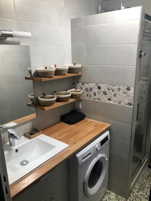 Appartement Vue Mer Au Lavandou Le Lavandou Luaran gambar